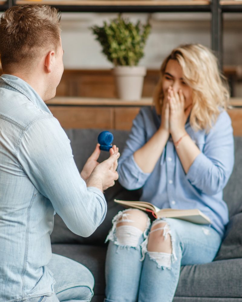 young-man-makes-a-wedding-proposal-to-his-woman.jpg